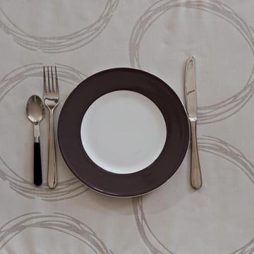 Tischdecke mit Kreis-Motiv von Apelt