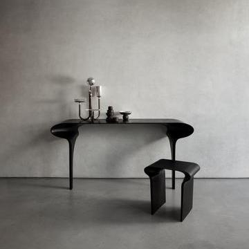 Tisch CONTOUR von Bodo Sperlein